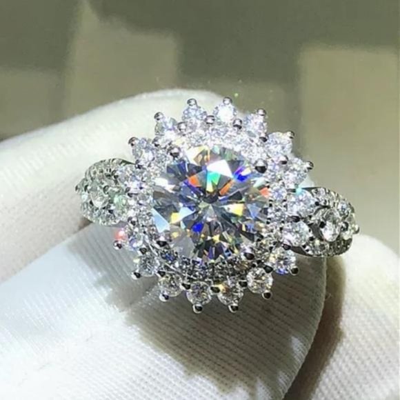 NEW 925 STERLING SILVER ROUND DIAMOND RING, CUTE RING, SHINY RING. - Picture 3 of 5